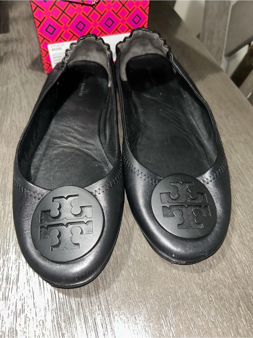 Tory Burch Black Leather Logo Round-Toe Ballet Flats